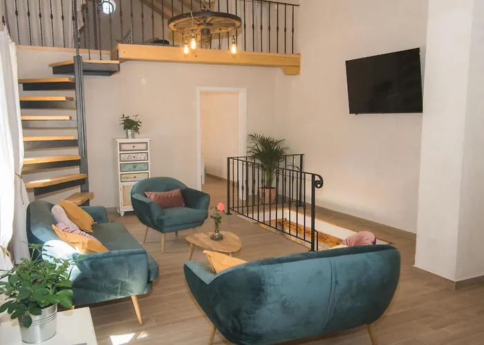 Fuer 5 Personen Und 1 Kind In By Interhome Feriehus