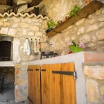 Vakantiehuis Fuer 5 Personen Und 1 Kind In By Interhome *