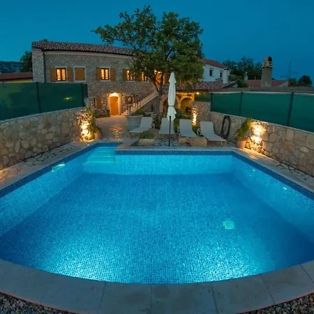 Hébergement de vacances Fuer 5 Personen Und 1 Kind In By Interhome Tribalj (Primorsko-Goranska)