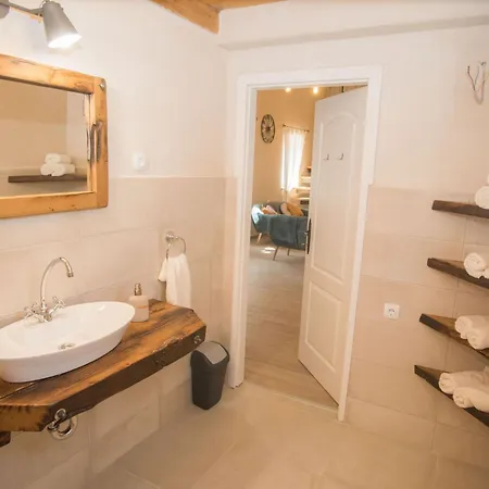 Fuer 5 Personen Und 1 Kind In By Interhome Hébergement de vacances Tribalj (Primorsko-Goranska)