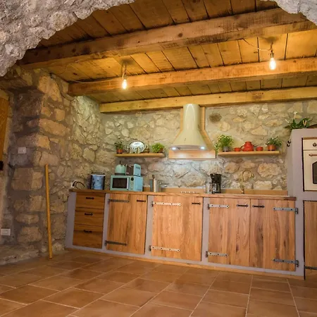 Fuer 5 Personen Und 1 Kind In By Interhome Hébergement de vacances Tribalj (Primorsko-Goranska)